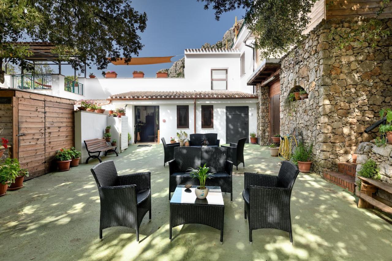 Hotel S'Enis Monte Maccione à Oliena Extérieur photo