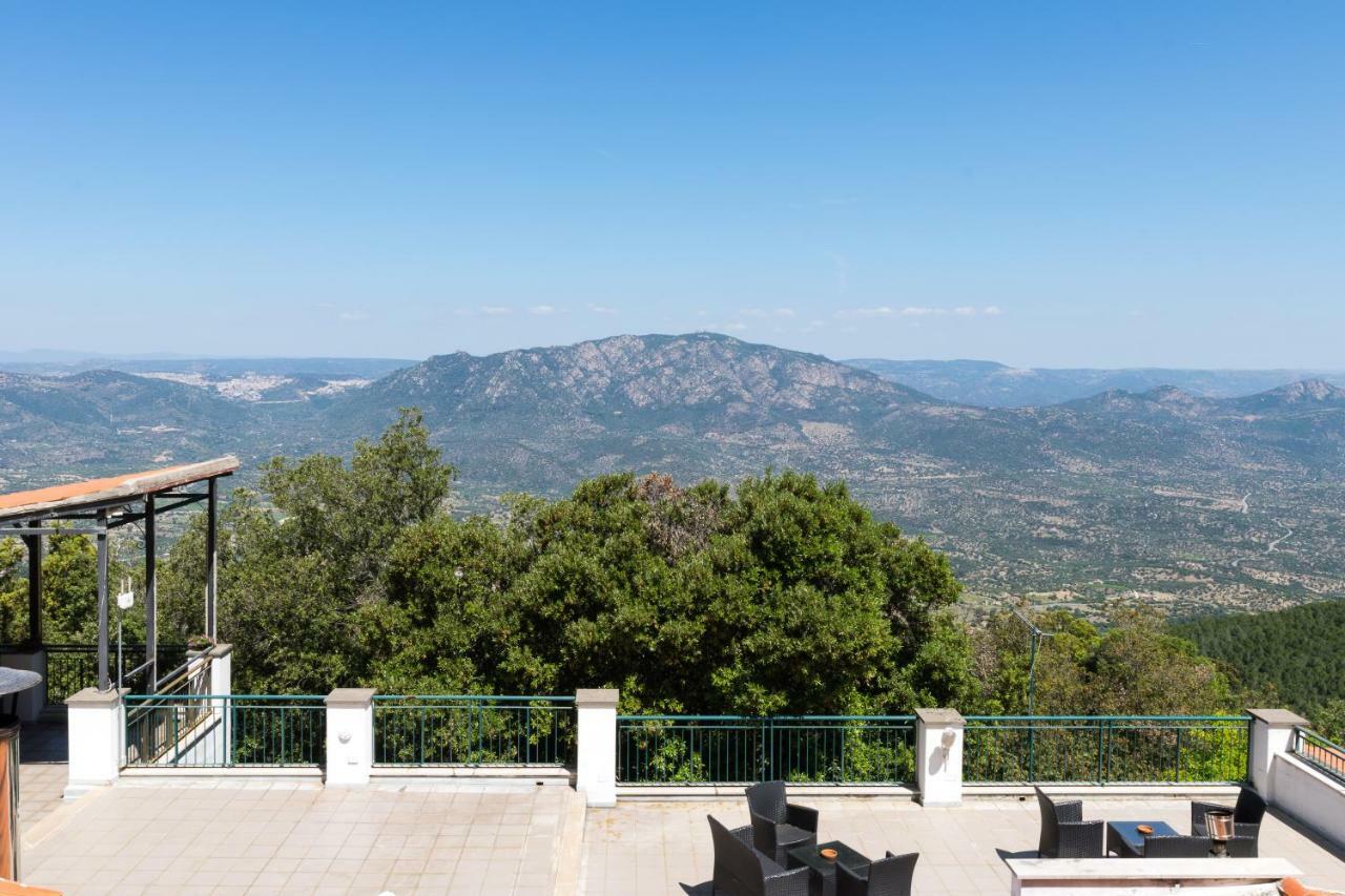 Hotel S'Enis Monte Maccione à Oliena Extérieur photo